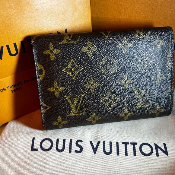 Louis Vuitton Monogram Porte Tresor Wallet 2001 - Picture 2 of 16